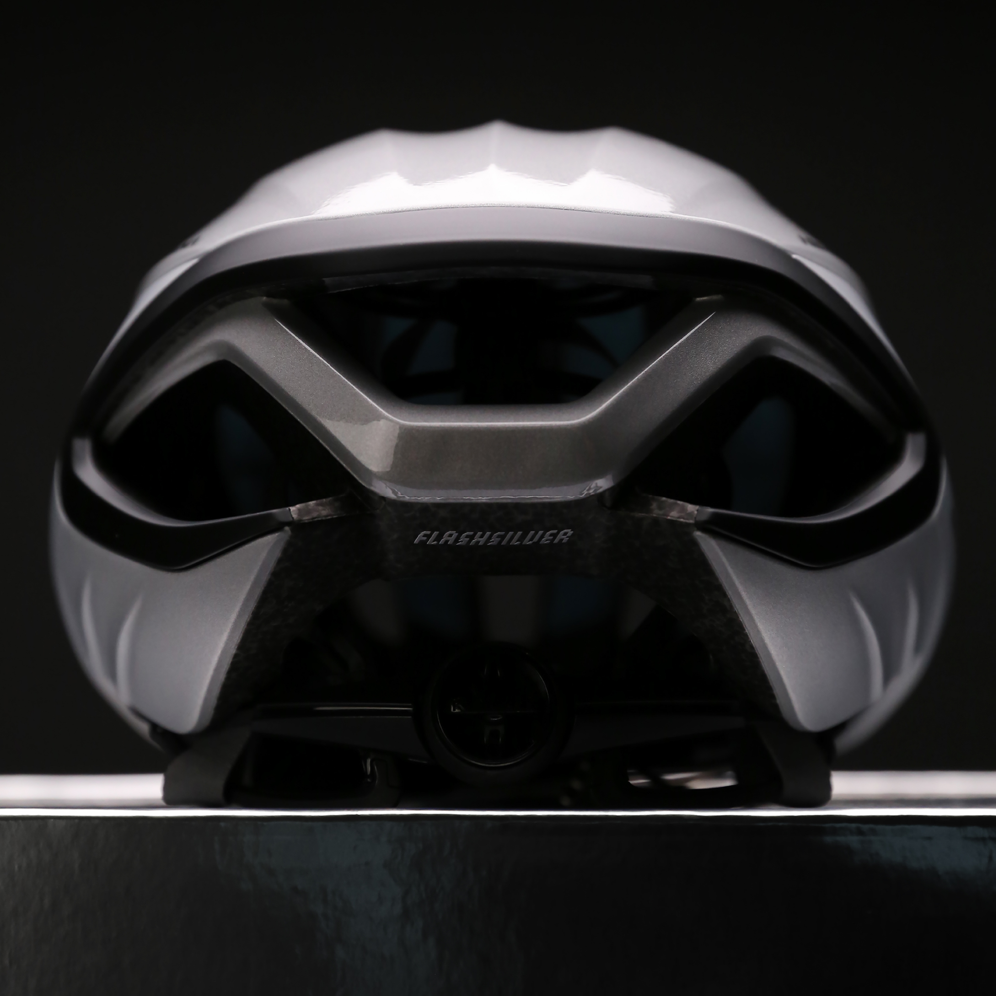 KPLUS Aervana 輕量空力盔 / KPLUS Aervana Aerodynamic Helmet