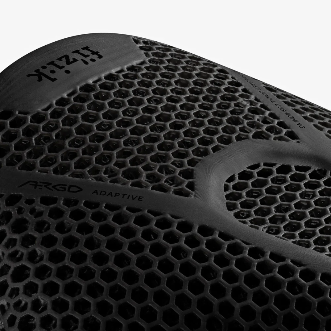 Fizik Vento Argo R1 Adaptive 3D打印碳軌短鼻座位