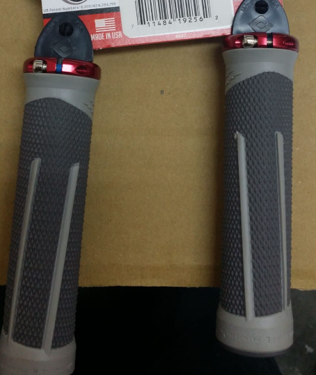 ODI AG-2 SIGNATURE V2.1 鎖碼手筒套裝/ ODI AG-2 SIGNATURE V2.1 LOCK ON MTB GRIPS