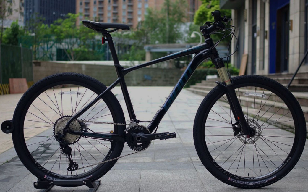 Giant xtc 820 27.5 hotsell