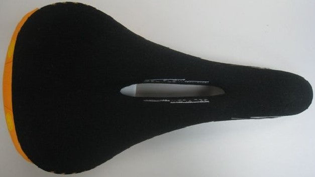 SELLE ITALIA YUTAAK GEL FLOW titanium bow seat~280G~boxed/ SELLE ITALIA YUTAAK GEL FLOW SADDLE~280G